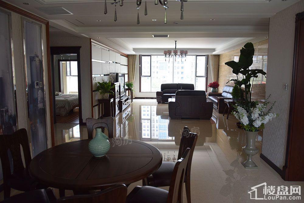 龙泰国际样板间