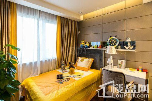 龙腾华府样板间