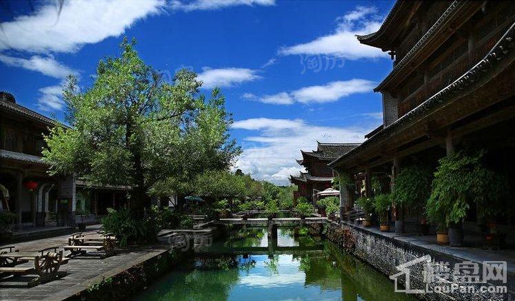 雅居乐云南原乡实景图