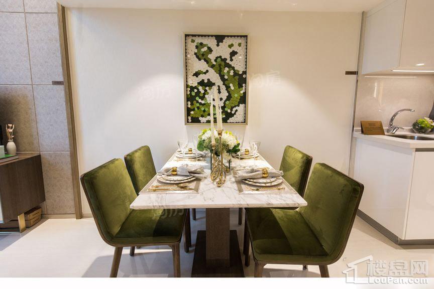 中海花湾壹号样板间