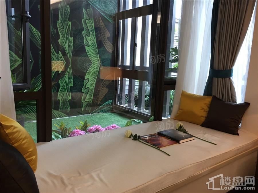 彰泰红样板间