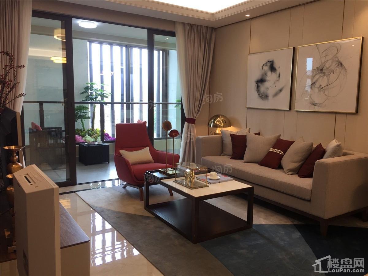 彰泰红样板间