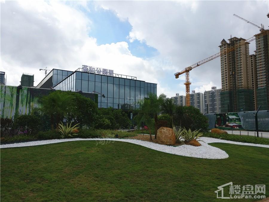 荣和公园里实景图