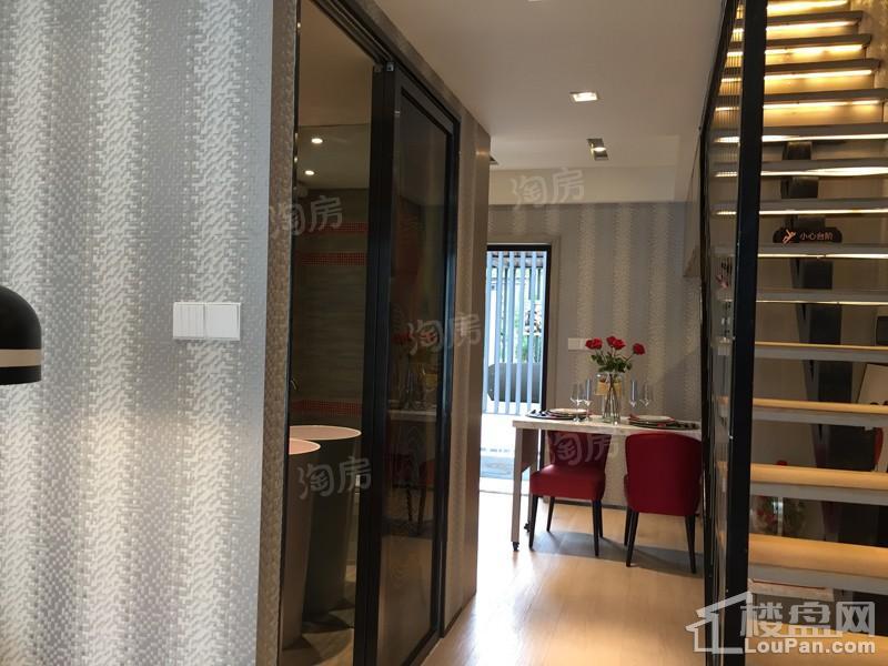 保利凤凰湾样板间