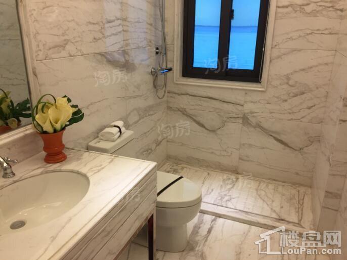 华鸿·中央湖公馆样板间