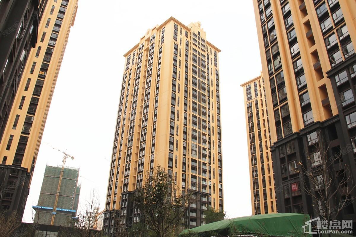 万彩城实景图