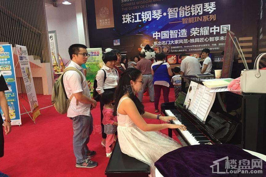 汇港威华国际实景图