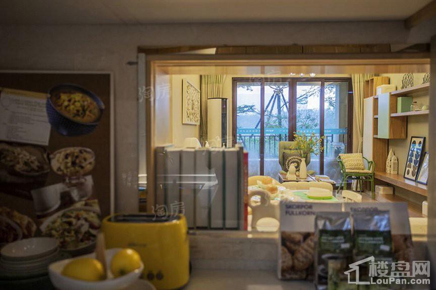 金地香山湖样板间