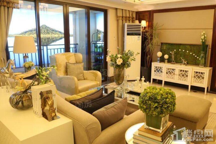 金地香山湖样板间