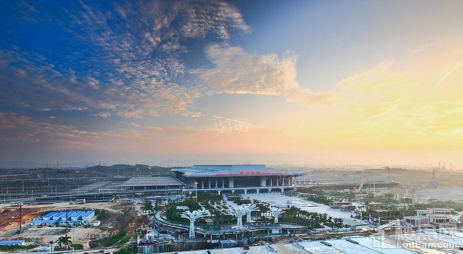 南宁绿地城配套图