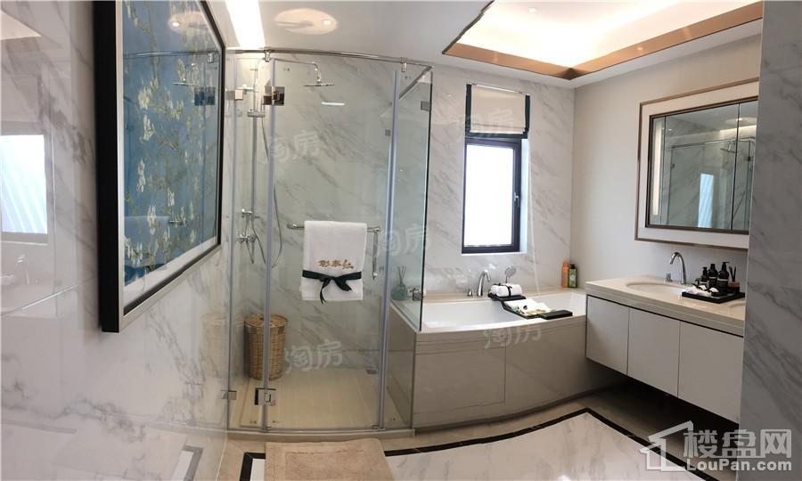 彰泰红样板间