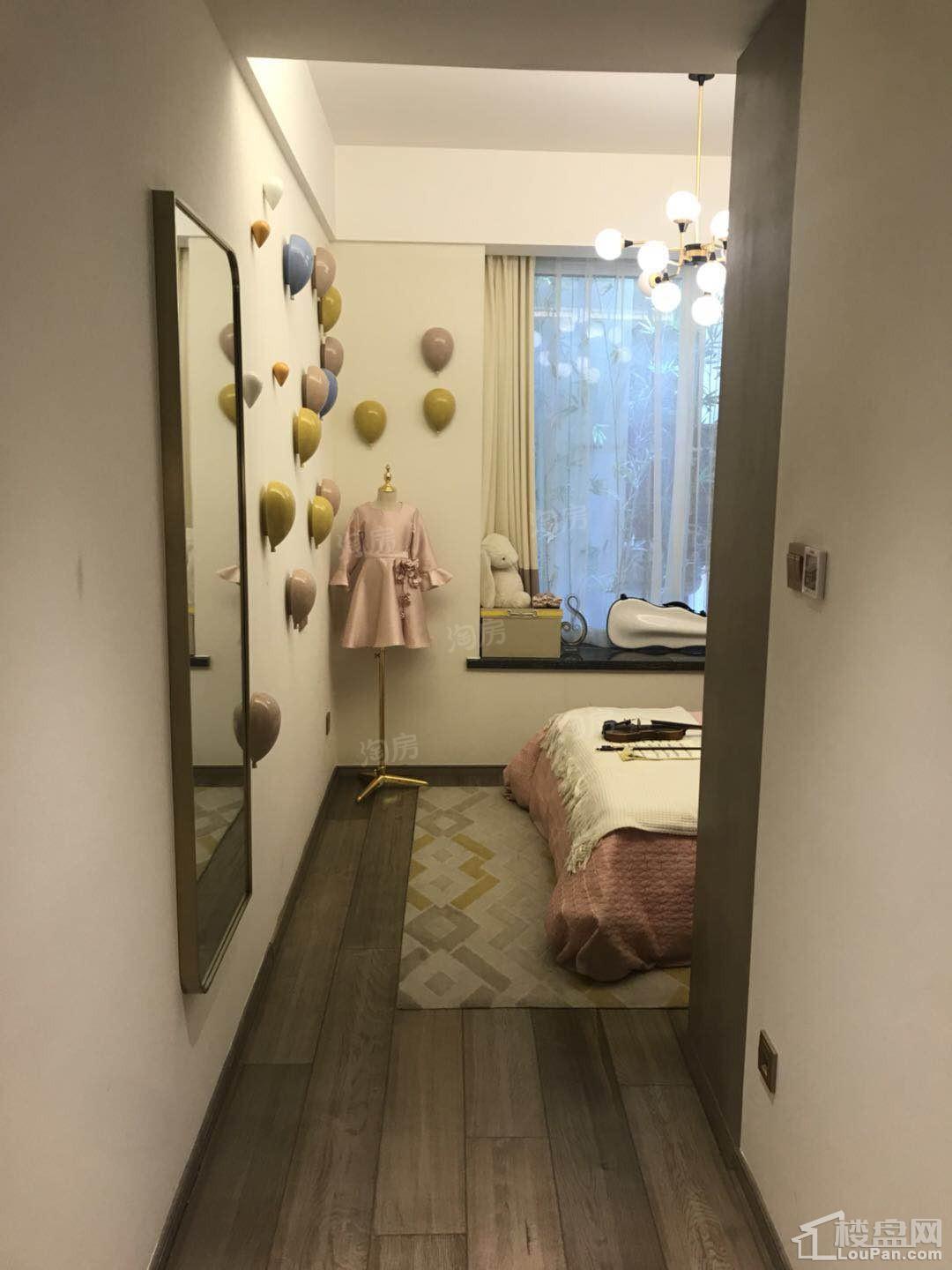 中骏云景台样板间