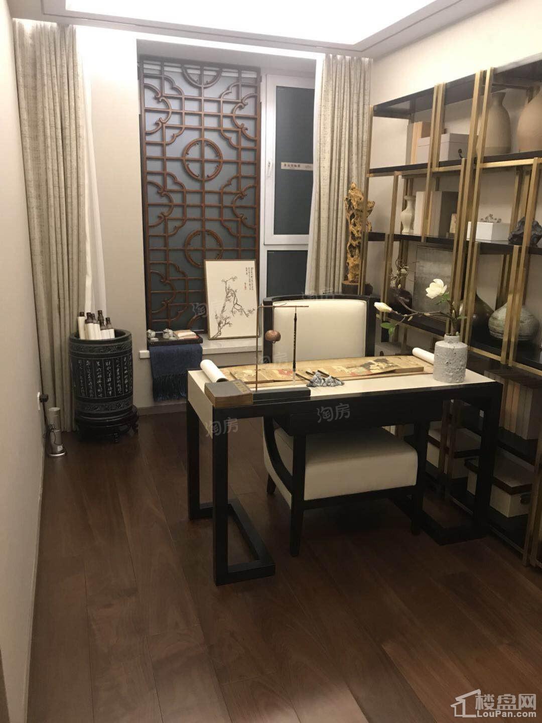 中骏云景台样板间