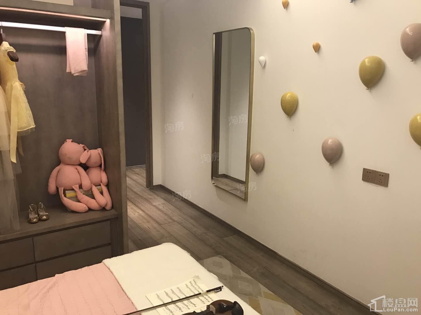 中骏云景台样板间