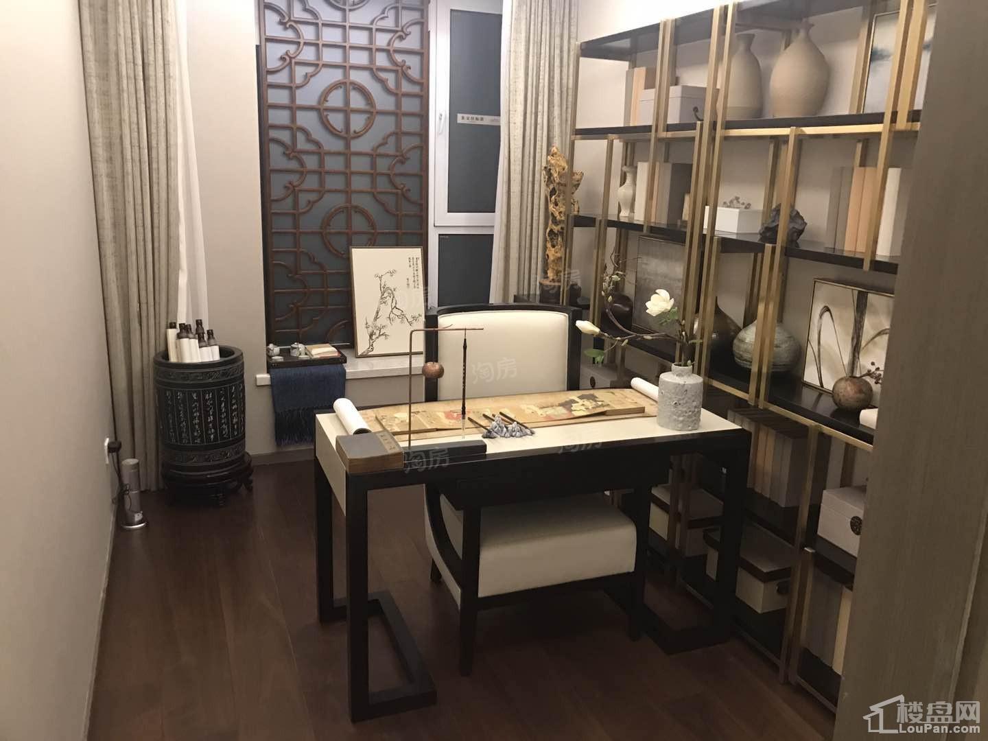 中骏云景台样板间
