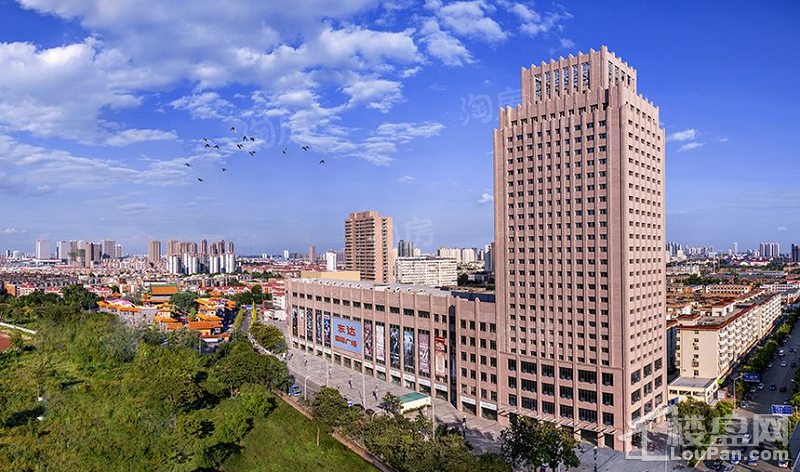 东达华联国际广场效果图