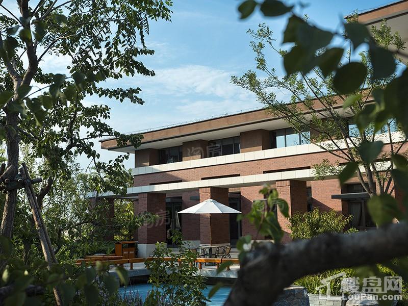 泊湖林奇郡实景图