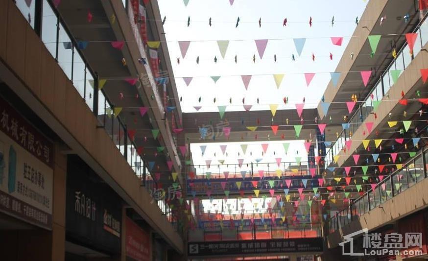 王店国际吊顶城实景图