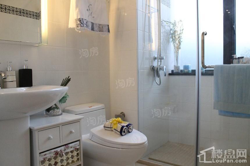广铝荔富湖畔样板间
