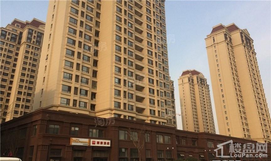 融创中心实景图