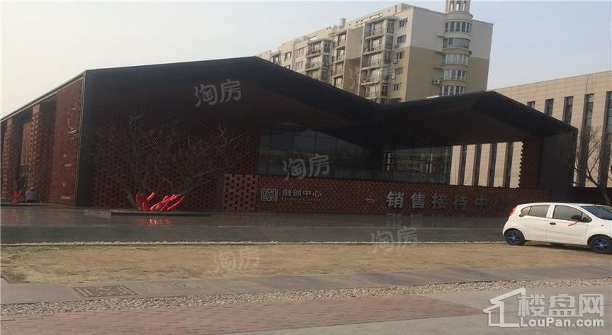 融创中心实景图
