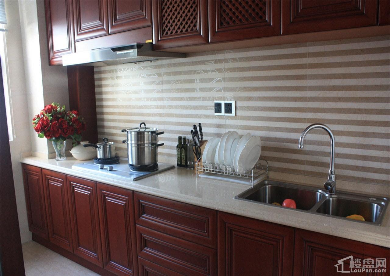 贻成豪庭样板间