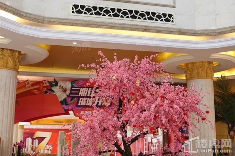 中国铁建广场实景图