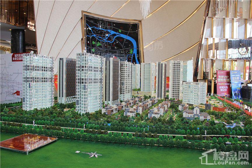 金龙城财富广场实景图
