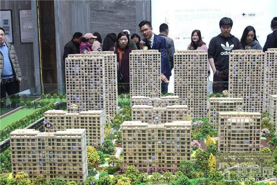 世茂璀璨时代实景图