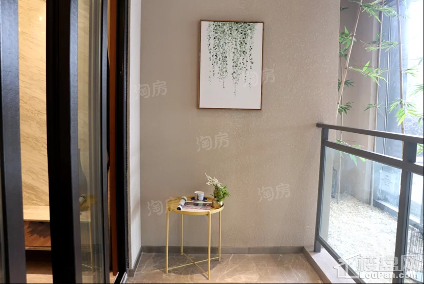 协信敬澜山样板间