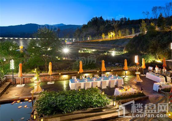 玛御谷温泉小镇效果图