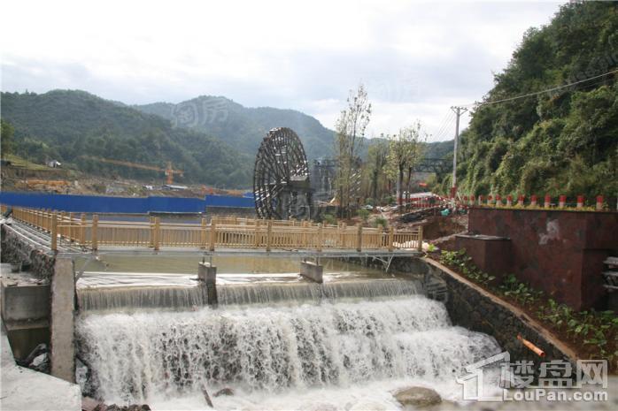 玛御谷温泉小镇实景图