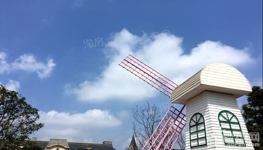 中海黎香湖实景图