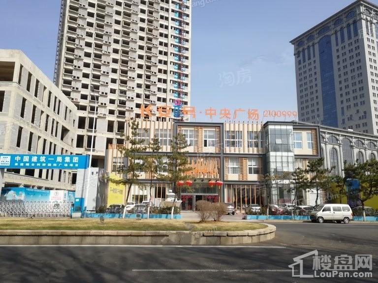 长安1号中央广场实景图