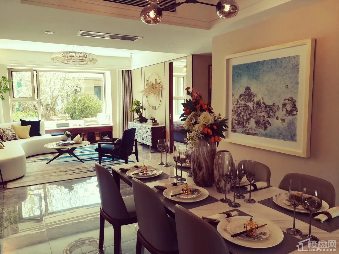 上东金茂府样板间