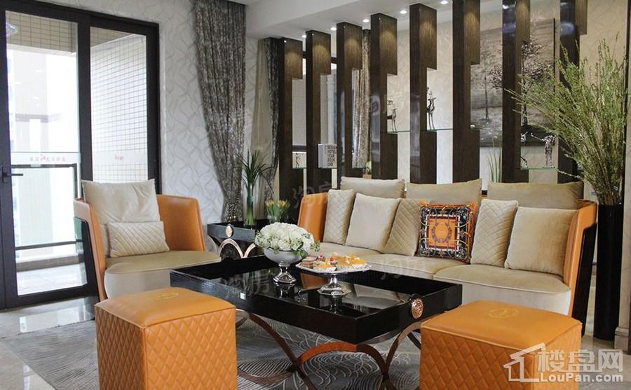 华鸿·珑悦轩样板间