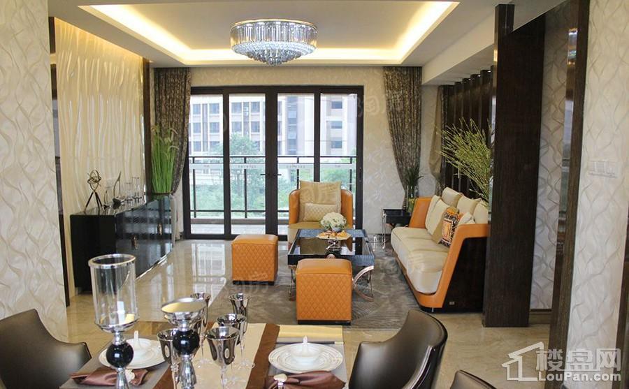 华鸿·珑悦轩样板间