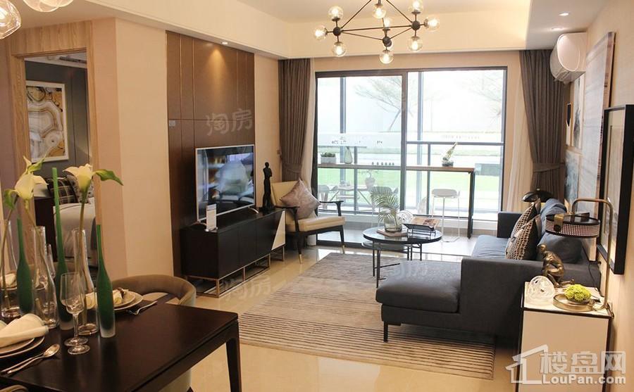 融创月湾首府样板间