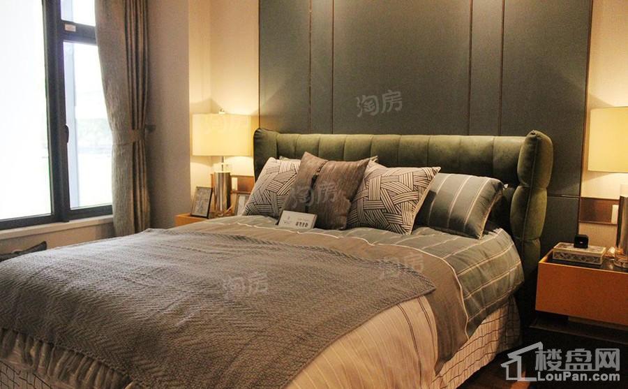 融创月湾首府样板间