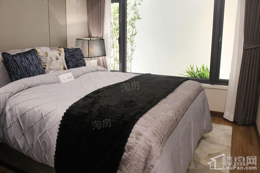 融创月湾首府样板间