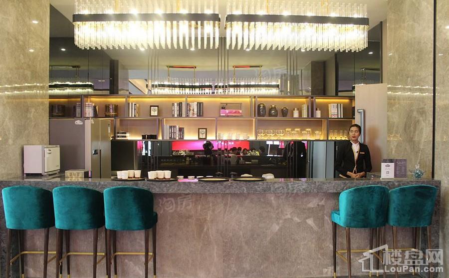 融创月湾首府实景图