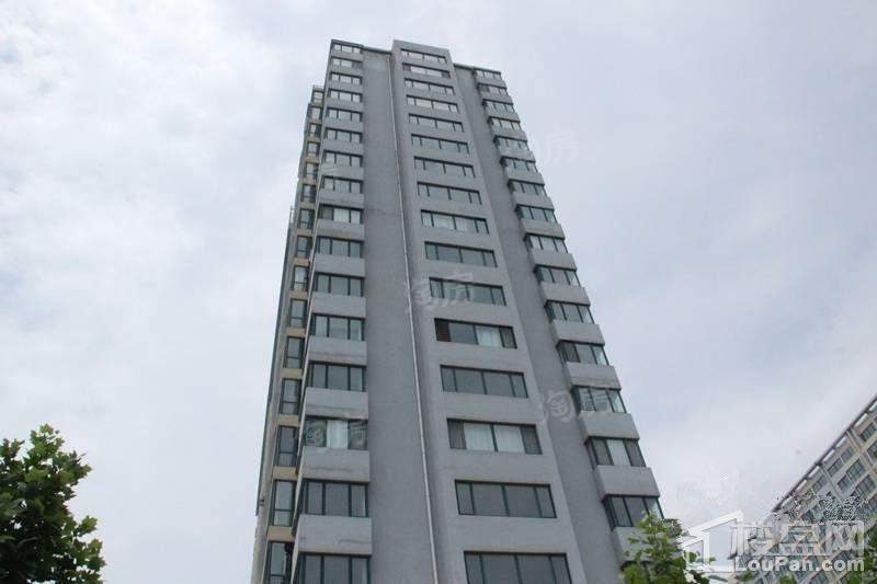 新峰大厦实景图