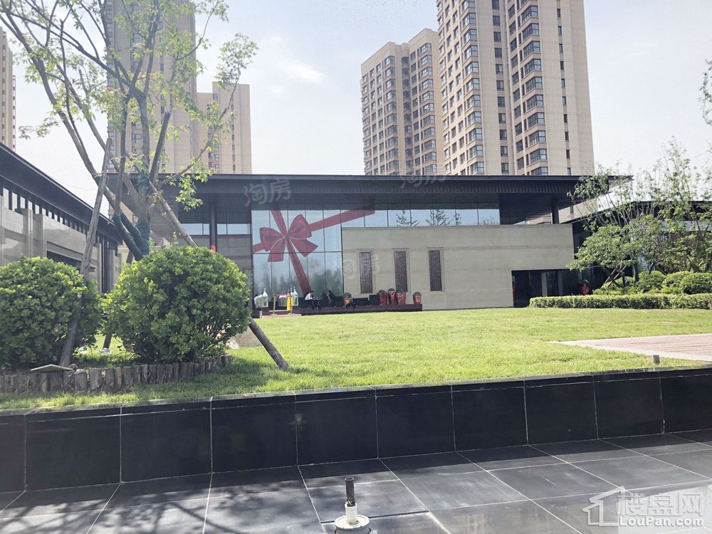 富力新城实景图