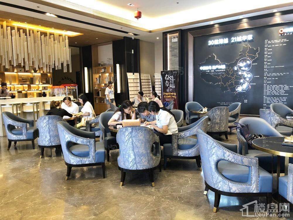 中骏云景台实景图