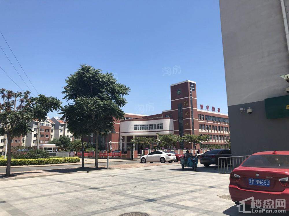 中骏云景台配套图