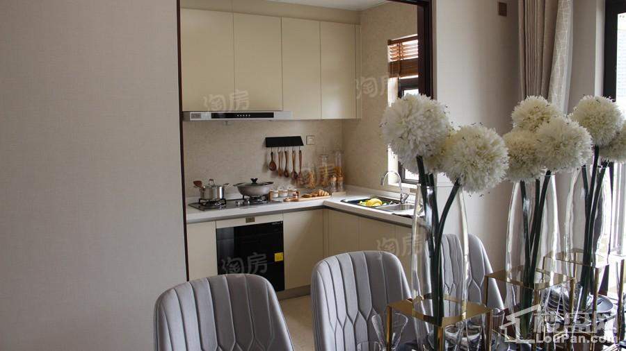 南宁绿地城样板间