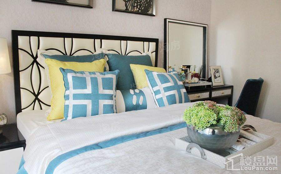 骏瓏盛景样板间