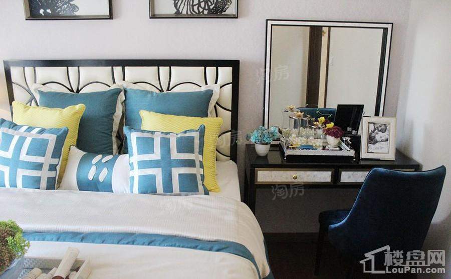 骏瓏盛景样板间