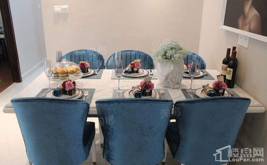 骏瓏盛景样板间