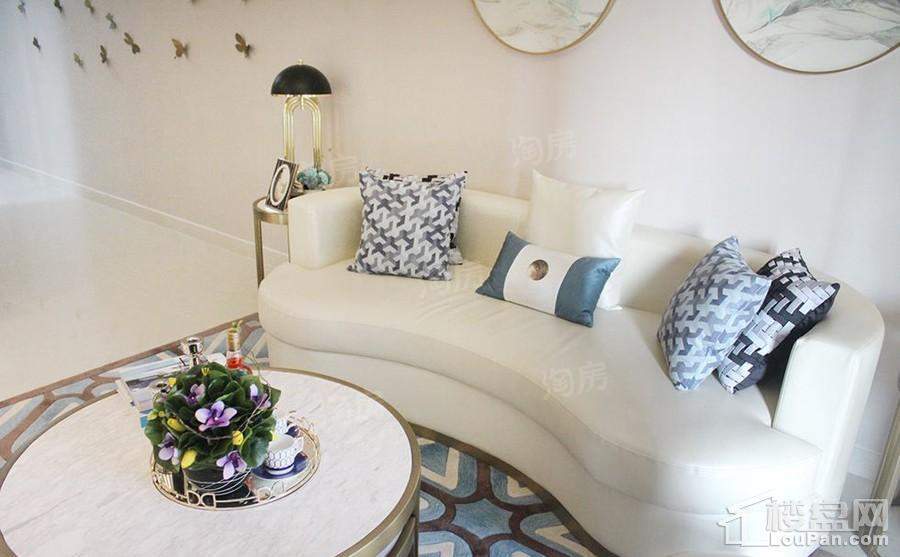 骏瓏盛景样板间